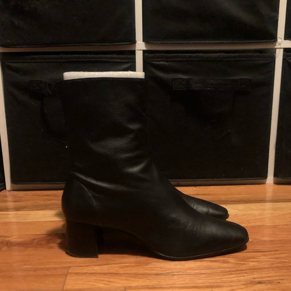 Zara Black ankle boots size 39/8.5